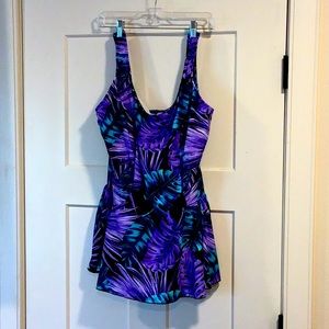 Beautiful & vibrant swim dress!  With soft molded cup bra & attached brief.